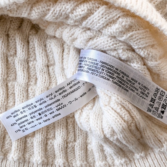 Cream Cable knit Balloon sleeve Sweater - Picture 10 of 10